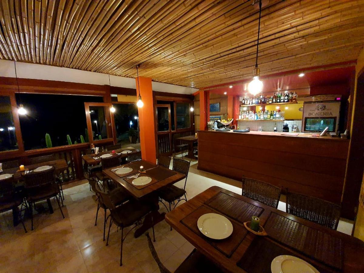 Pousada E Restaurante O Pescador Abraão Exteriör bild